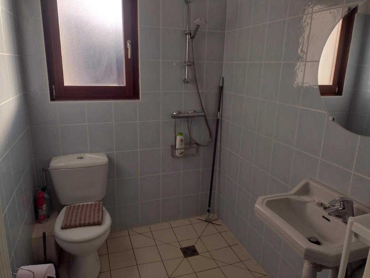 Appartement 2Eme Etage Proche Des Thermes 波旁莱班 外观 照片